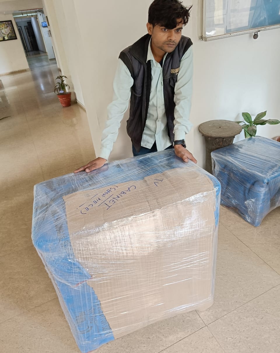 Quick Fast Packers and Movers professional packing service